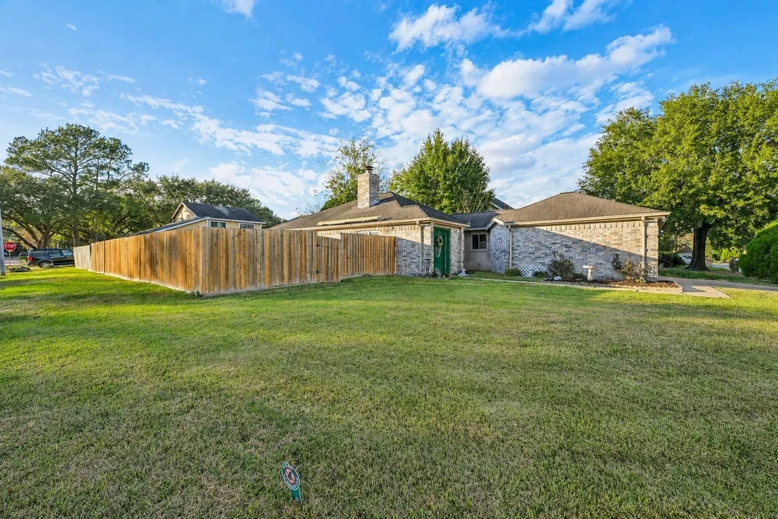 Photo of 2918 Crest Park Drive