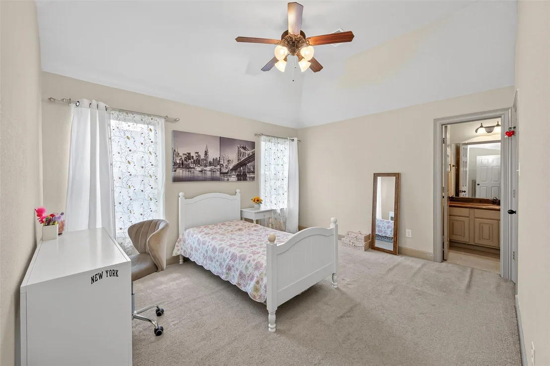 Photo of 46 Tallgrass Way