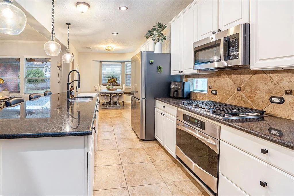 Photo of 601 White Oak Pointe