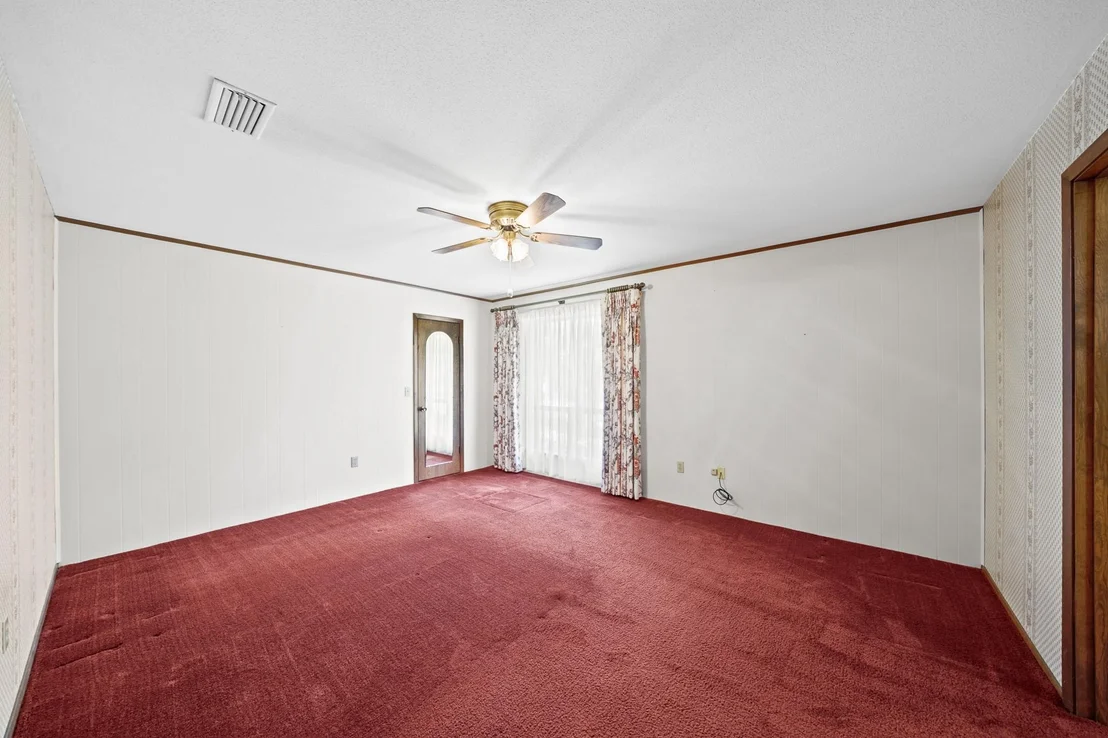 Photo of 1204 Live Oak Lane