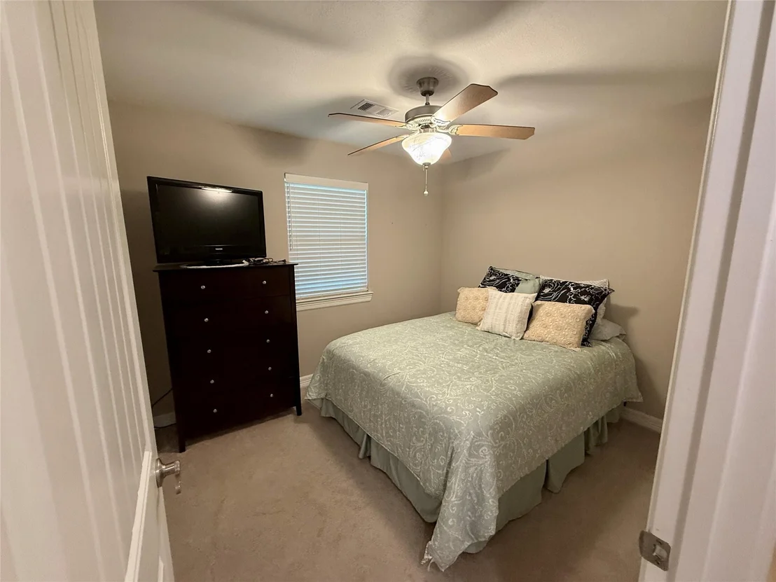 Photo of 200 Dewberry