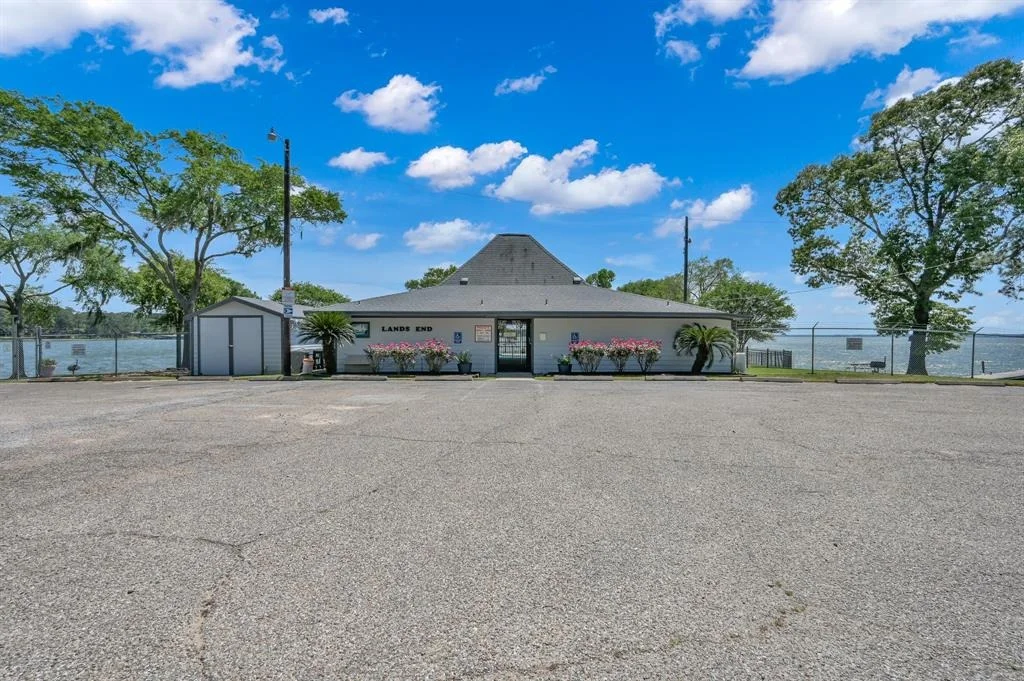 Photo of 15836 Malibu E