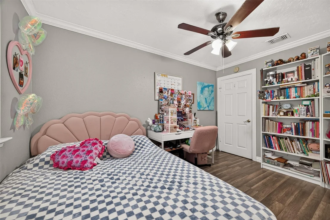 Photo of 17519 Davenway Drive