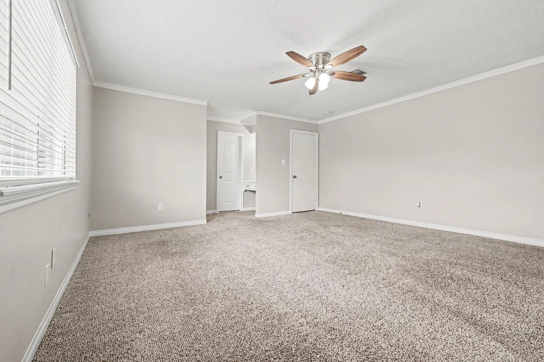 Photo of 107 Carriage Lane