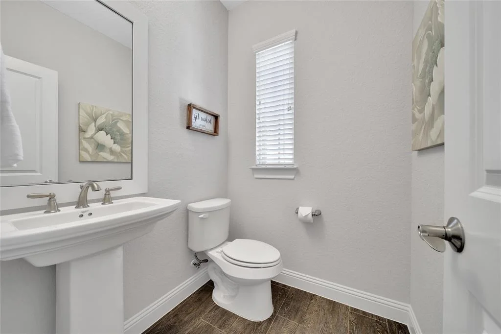 Photo of 19 N Wheatleigh Drive