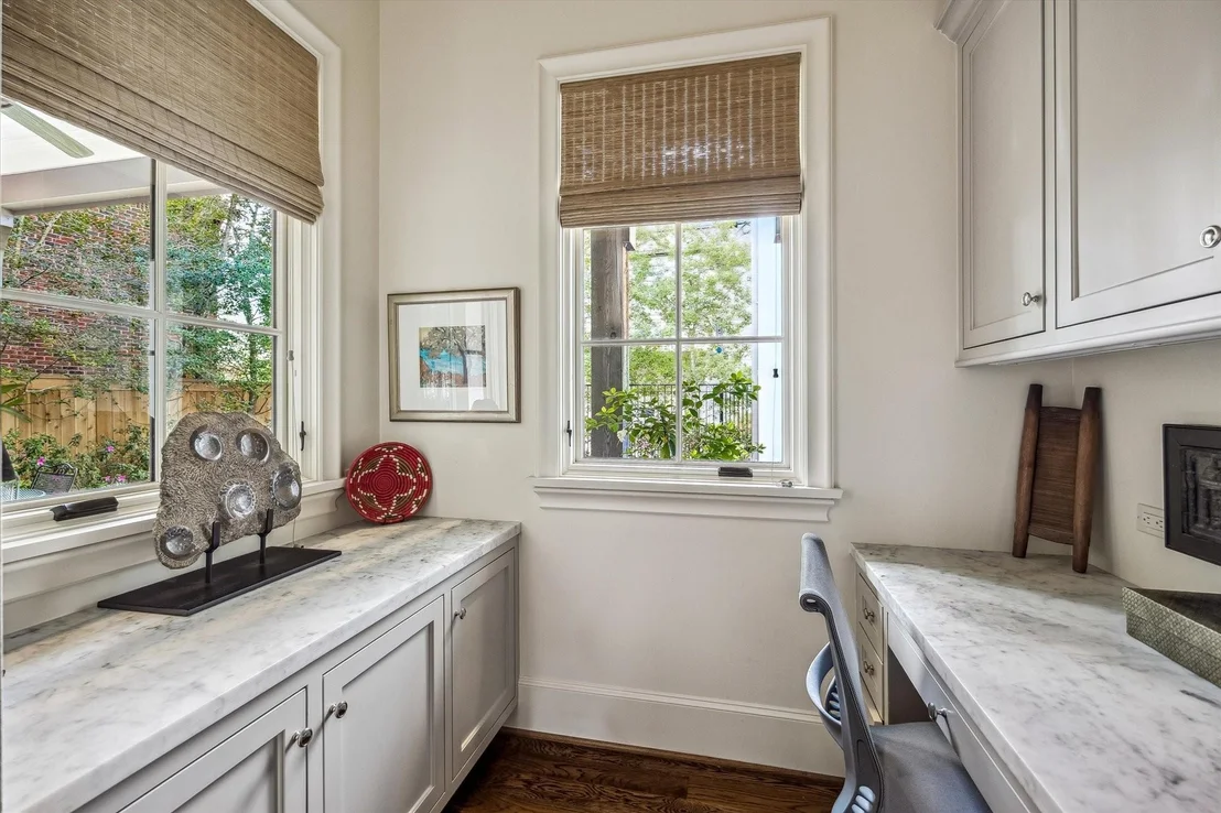 Photo of 2228 Dunstan Road