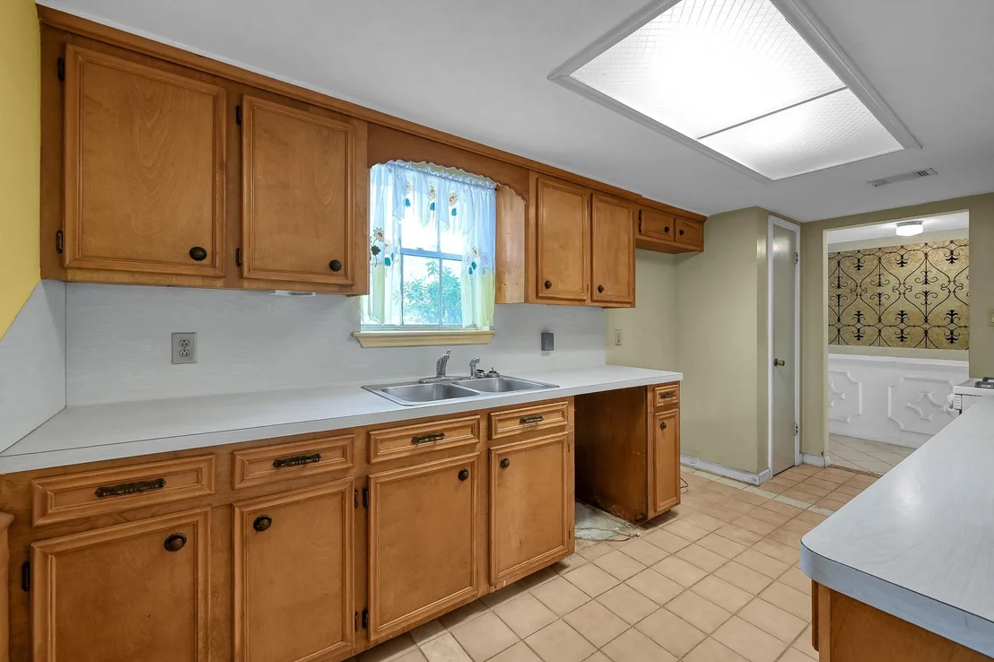 Photo of 16310 Weaver Lane