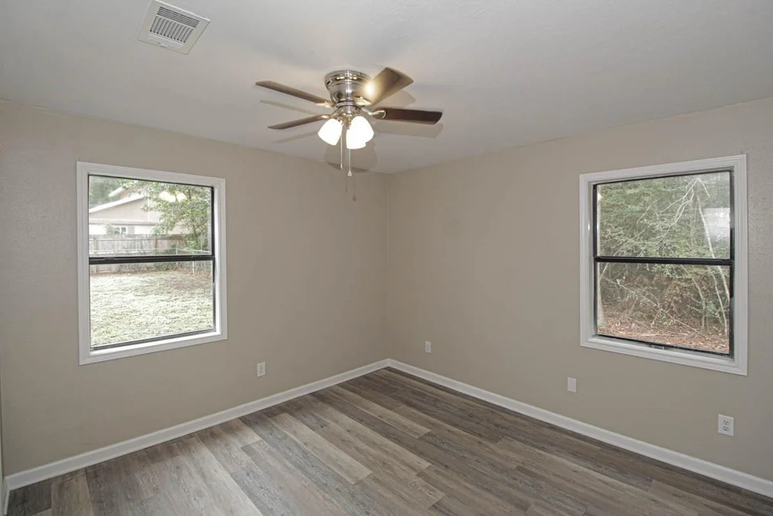 Photo of 345 Cherokee Lane