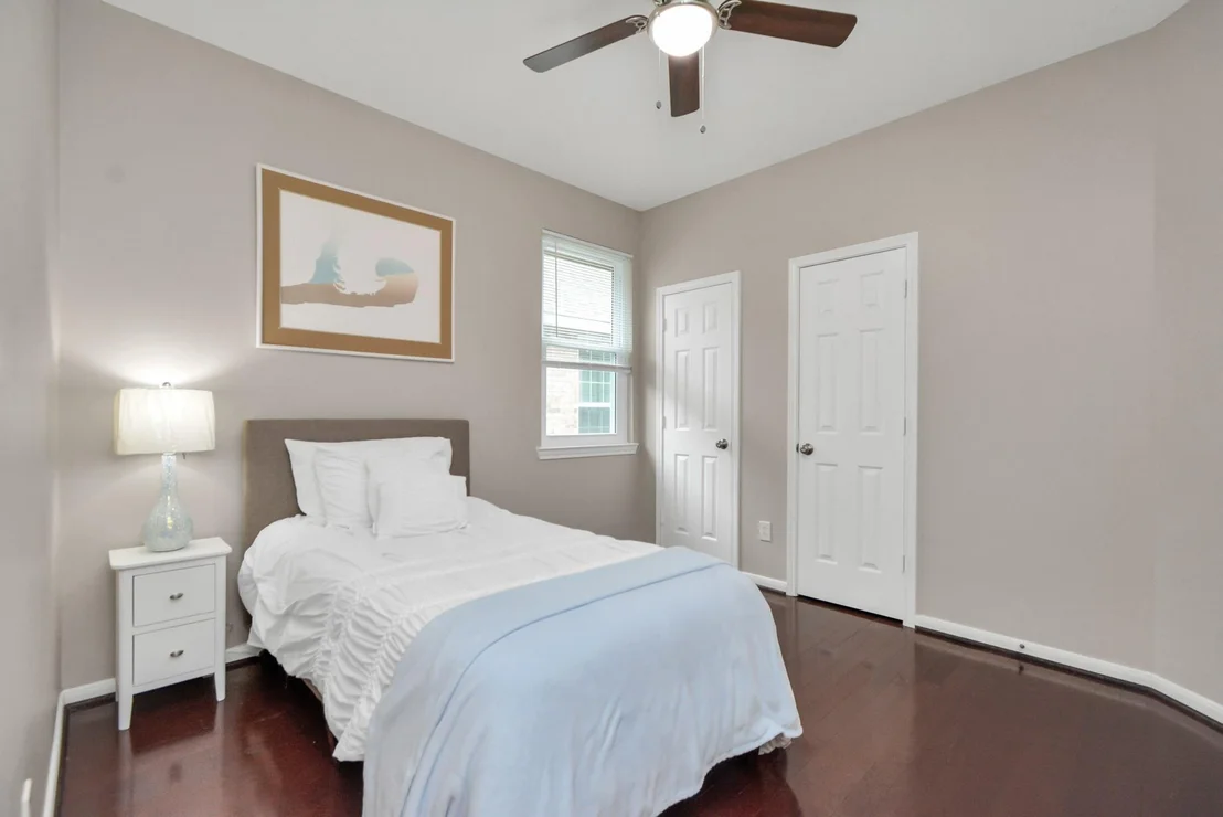 Photo of 23939 River Place Drive