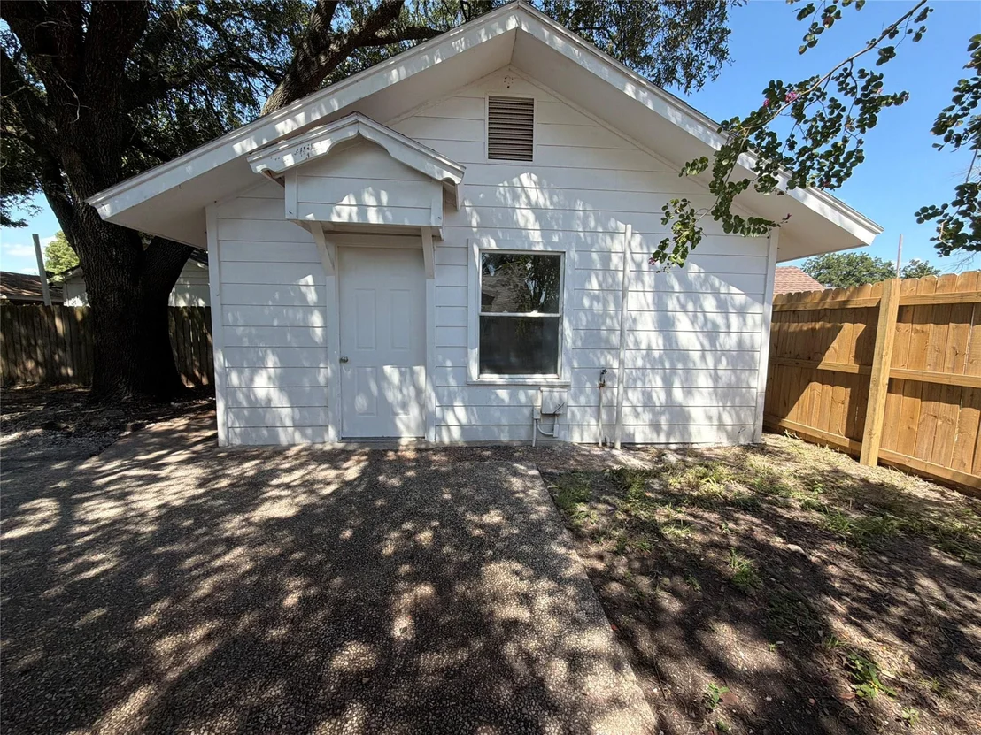 Photo of 1114 Forestburg Drive