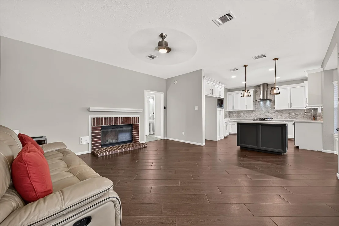 Photo of 10207 Tablerock Drive