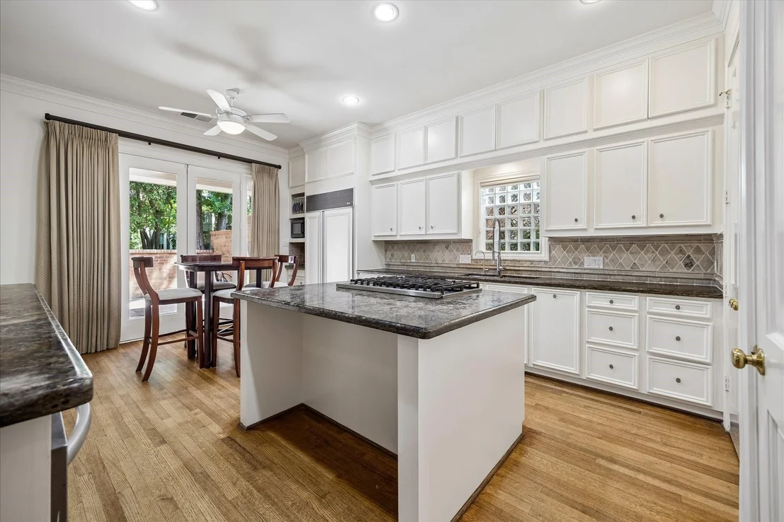 Photo of 231 Sugarberry Circle