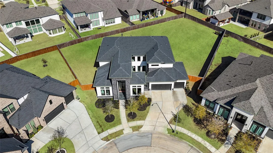 Photo of 13822 Friarstone Pointe Drive