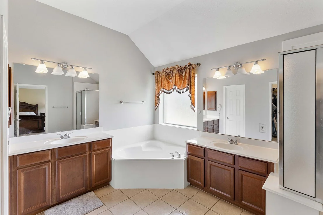 Photo of 7 Tartan Court