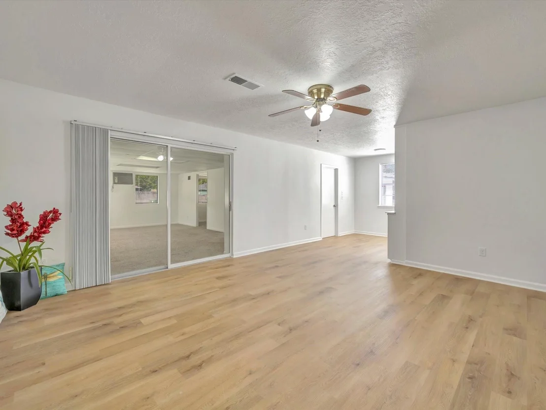 Photo of 1003 Richvale Lane