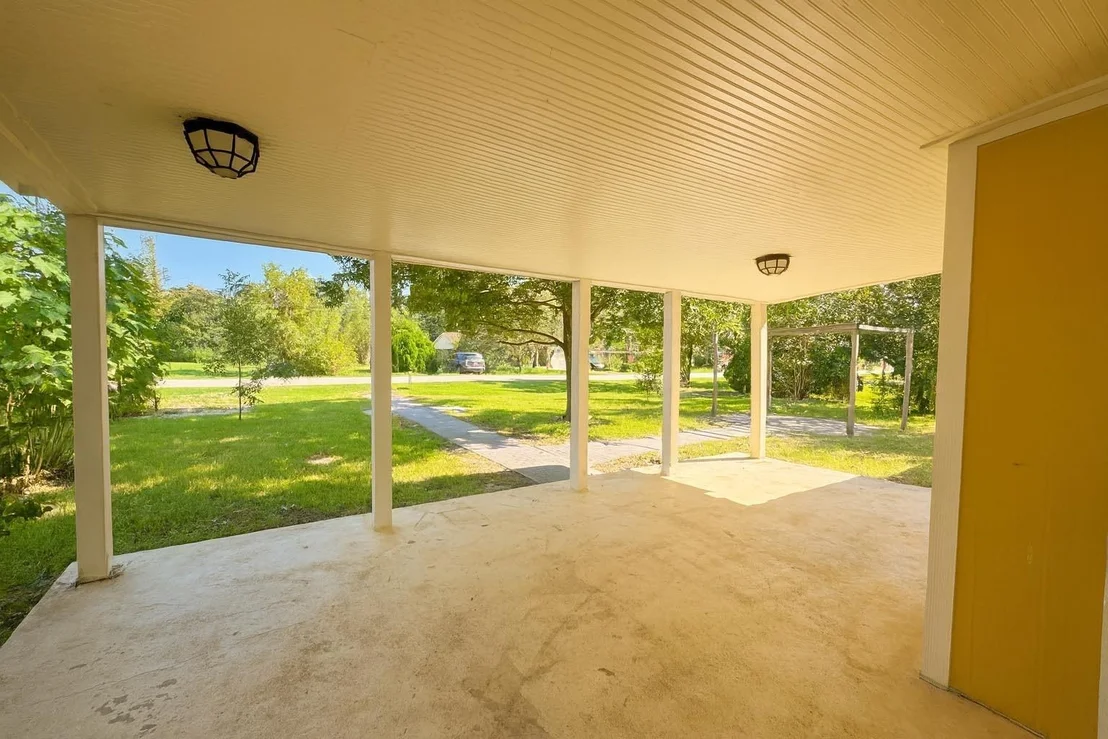 Photo of 2605 Pecan Street