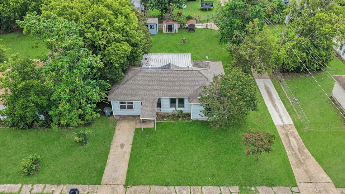 Photo of 1536 Celeste Drive