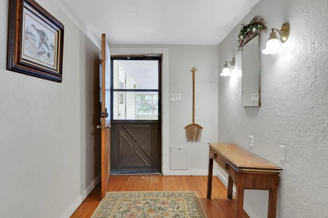 Photo of 151 Lakeview Circle
