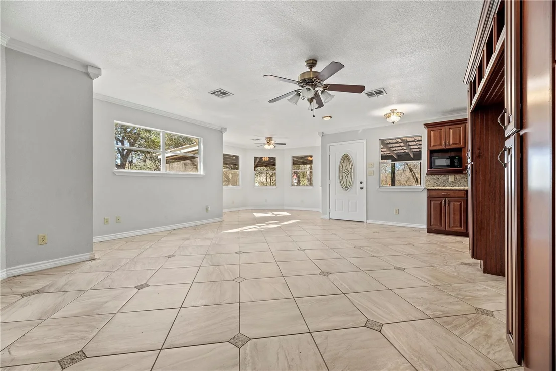 Photo of 23115 Cardinal Drive