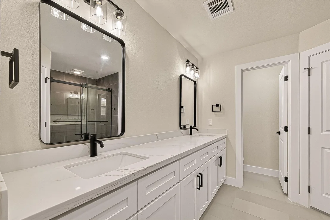 Photo of 5718 Longforest Drive