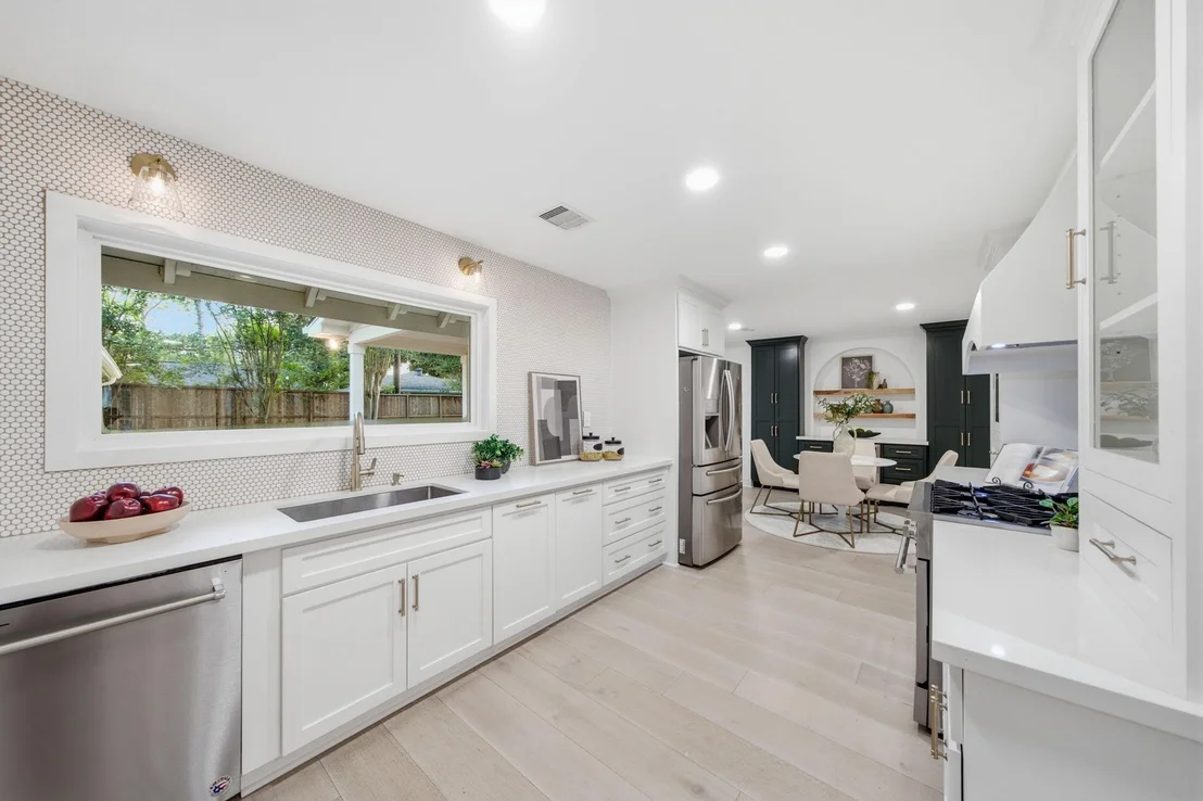 Photo of 10714 Cranbrook Road