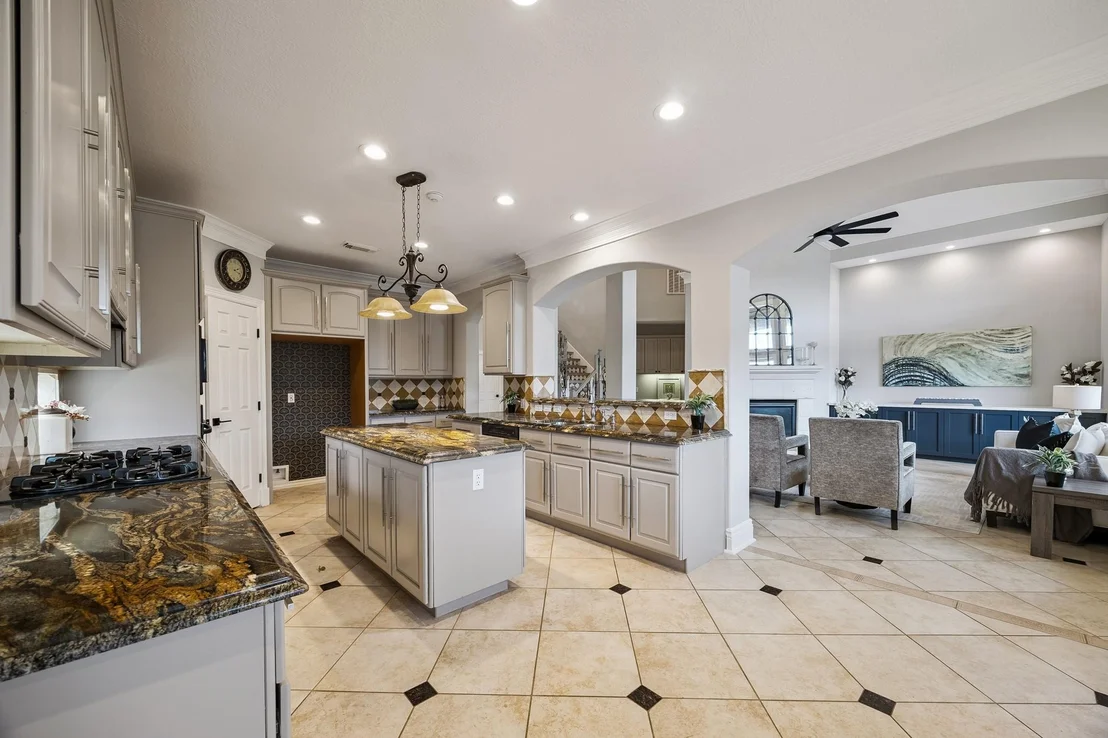Photo of 5126 Beacon Point