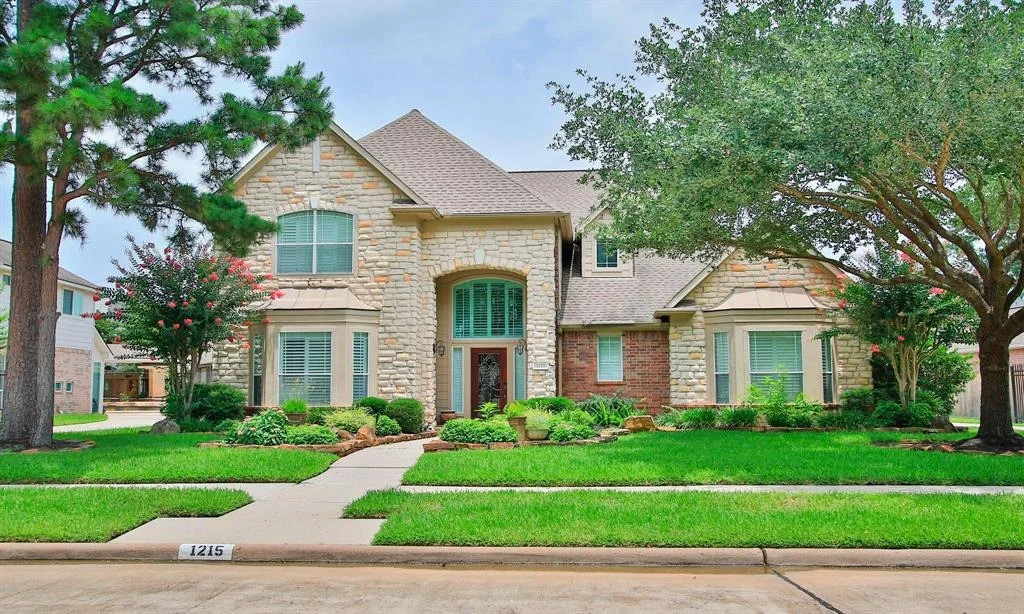 Photo of 1215 Merlins Oaks Drive