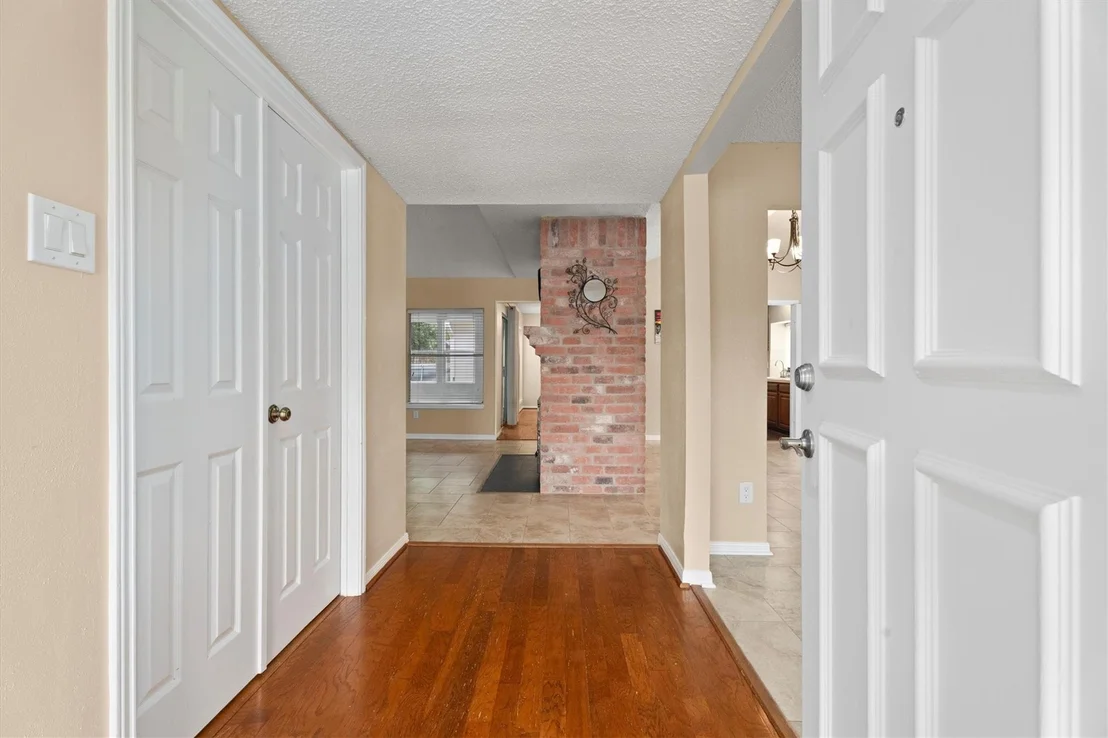 Photo of 6907 Five Forks Drive