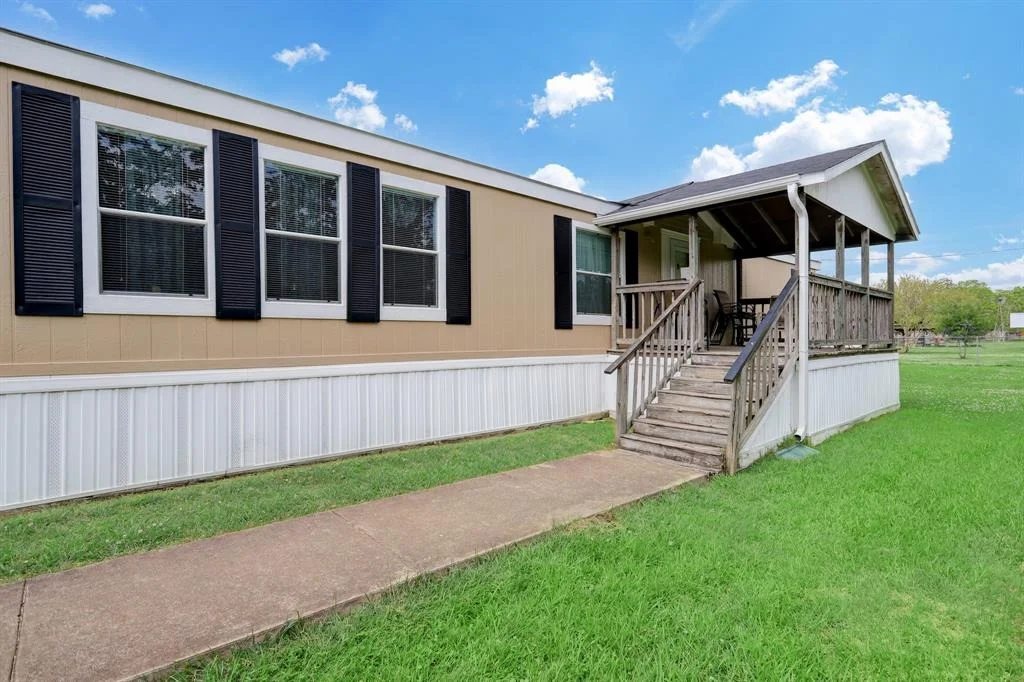 Photo of 8820 Amanda Lane