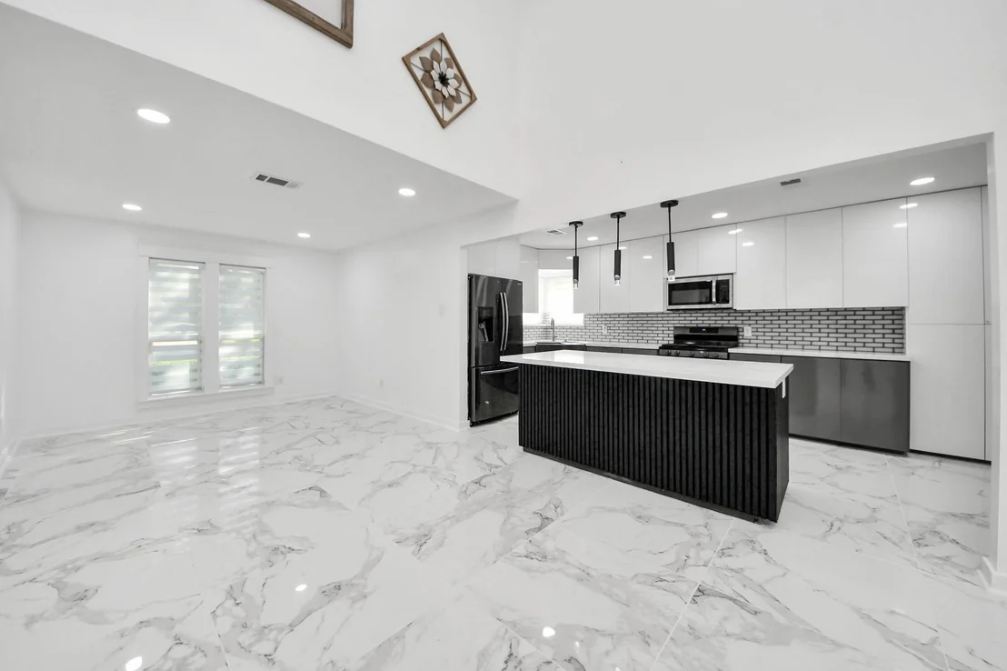 Photo of 2715 Rolling Glen Drive