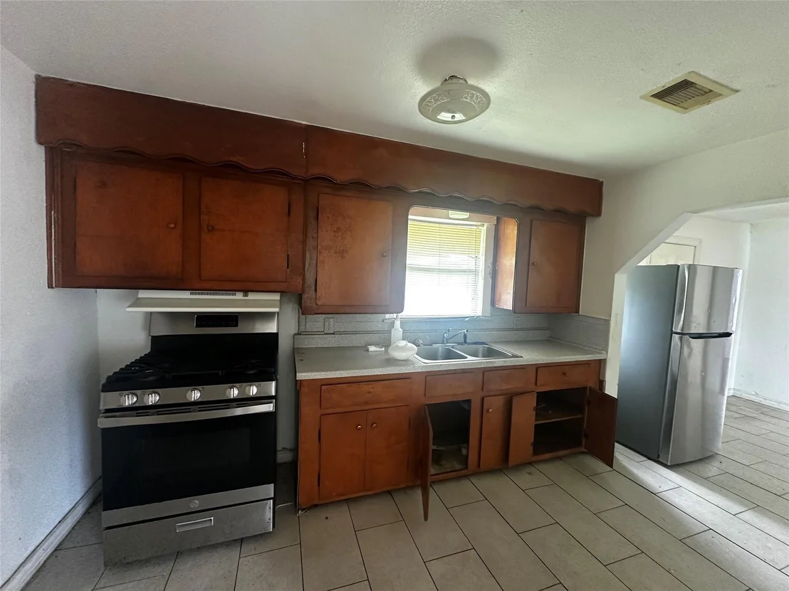 Photo of 1127 Niagara Street