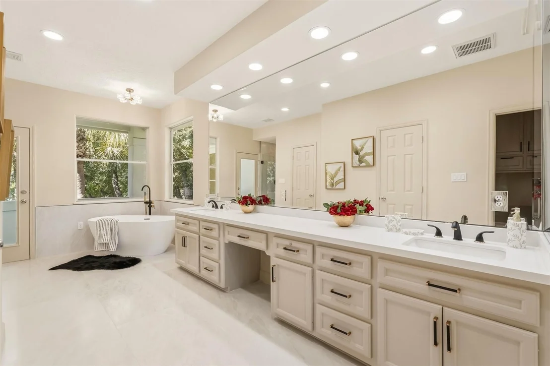 Photo of 21 Harbor View Drive