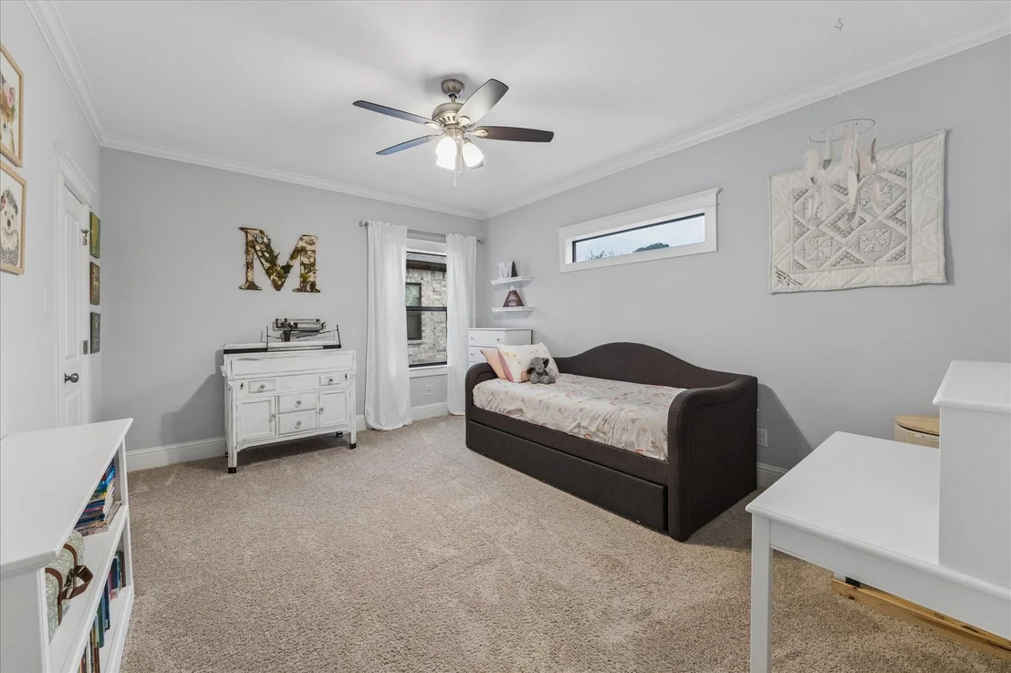 Photo of 1418 Chamboard Lane