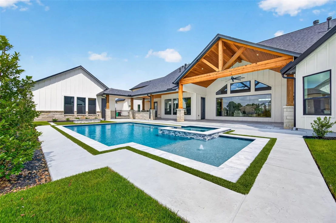 Photo of 8 Little Sorrell Court