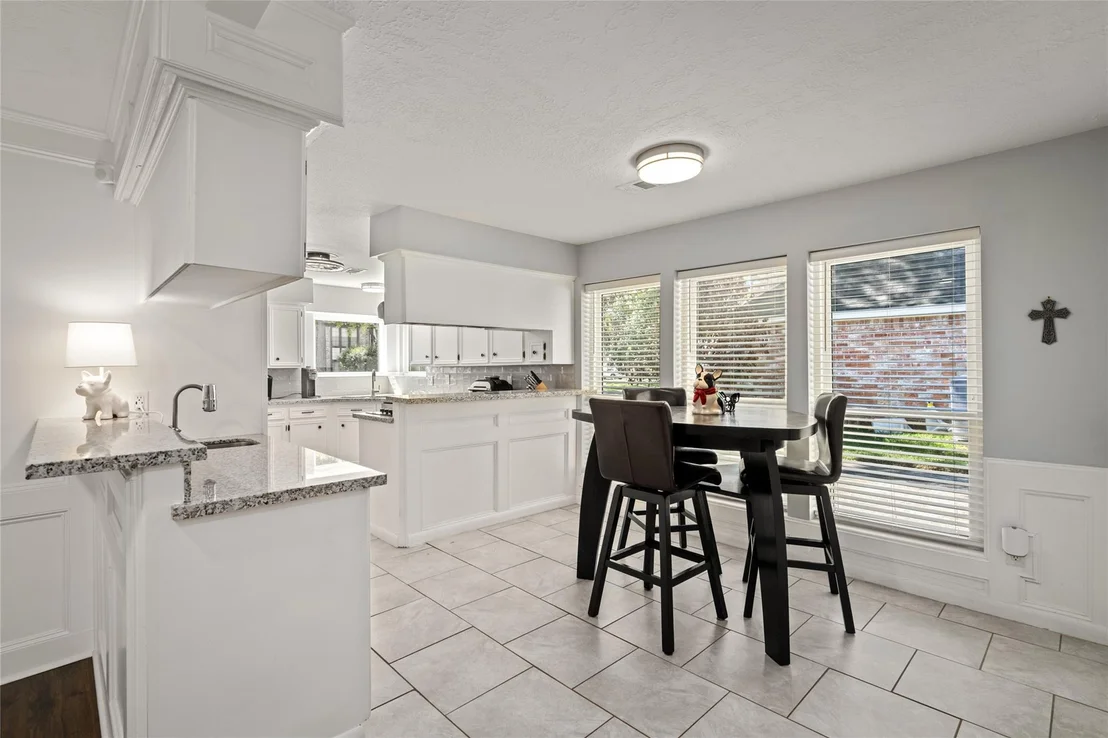 Photo of 5318 Springton Lane