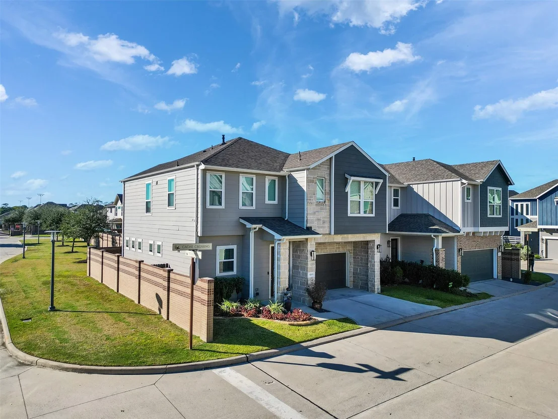 Photo of 3203 Cache Crossing Drive