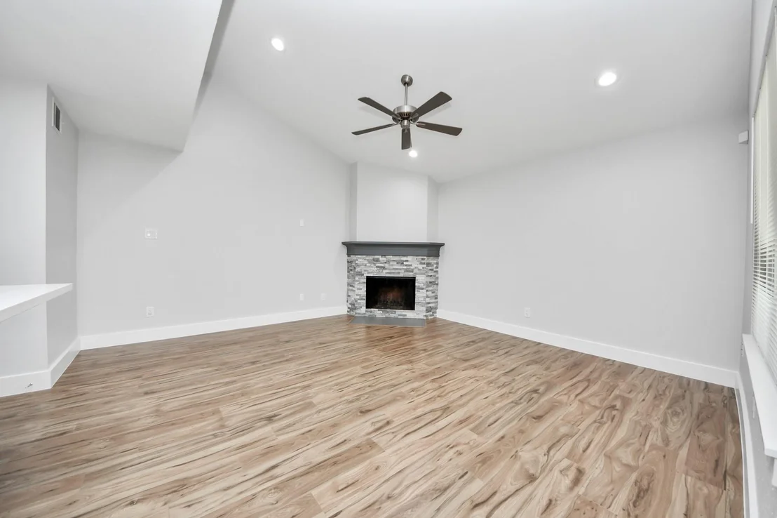 Photo of 10265 Field Stone Drive