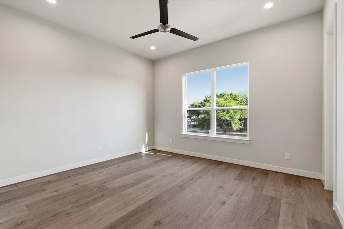 Photo of 3909 Willowbend Point Drive