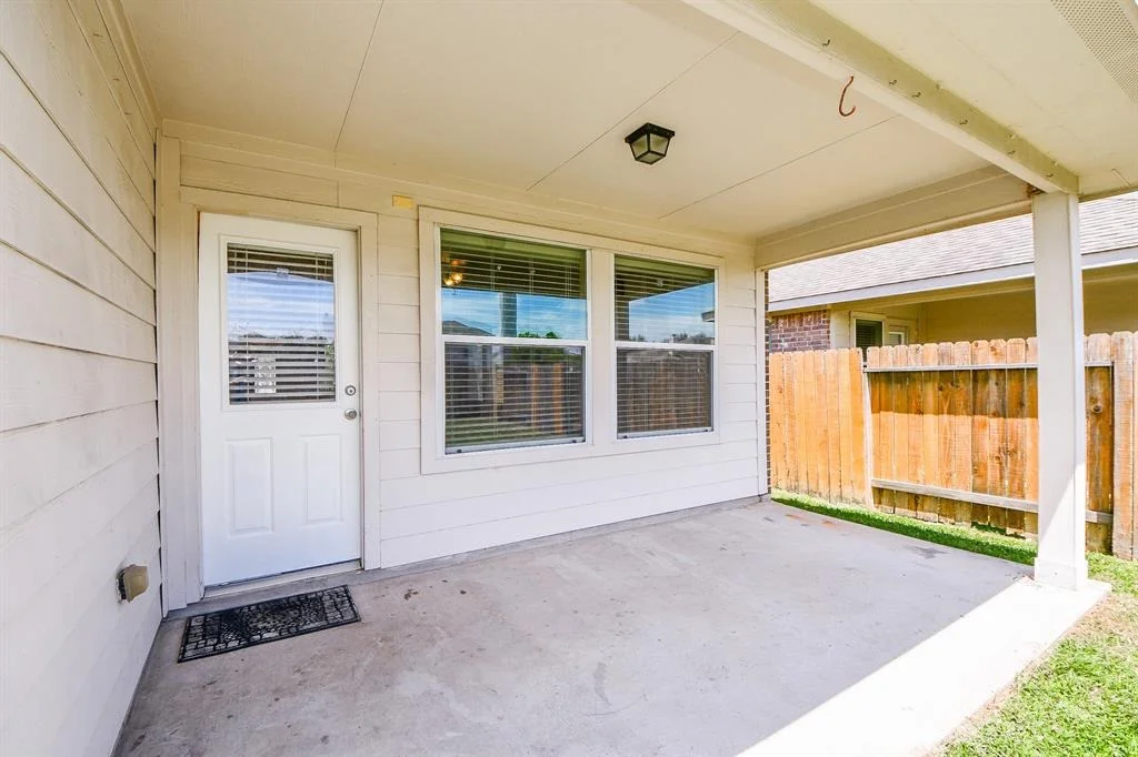 Photo of 26923 Glacier Creek Drive