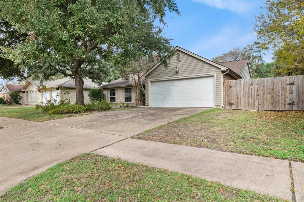 Photo of 13310 Tara Oak Drive