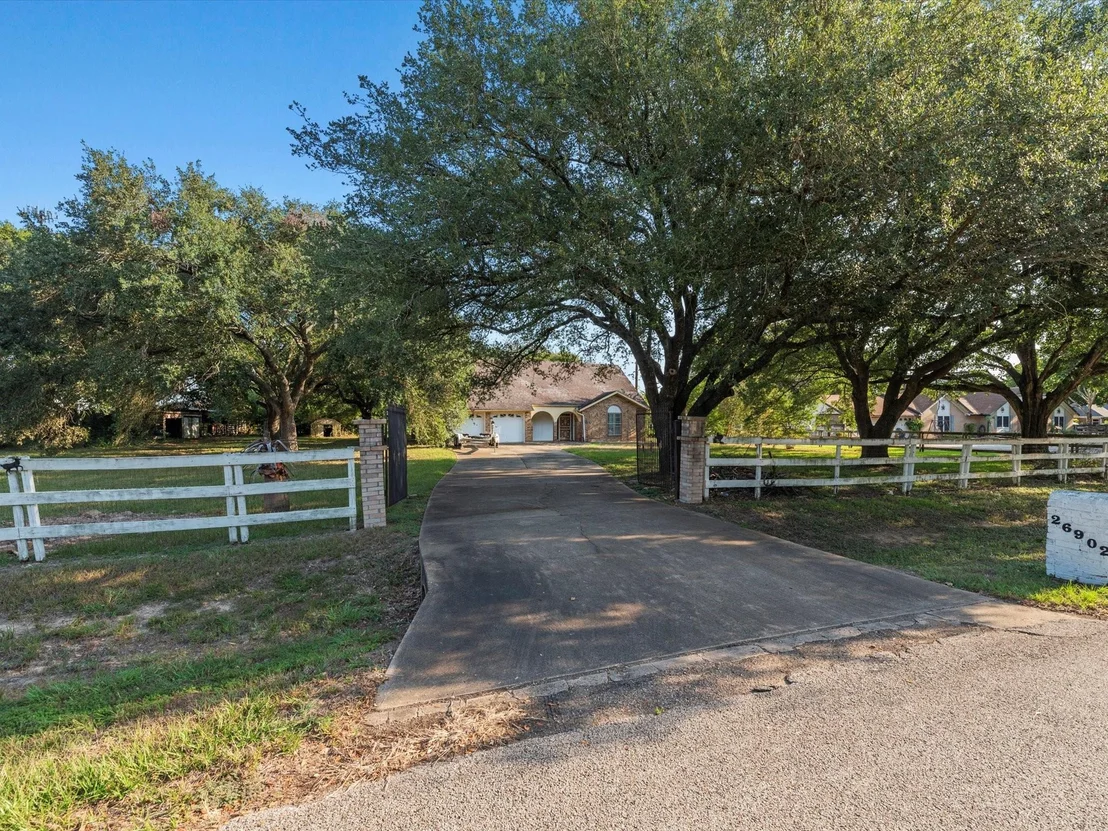 Photo of 26902 Willow Lane