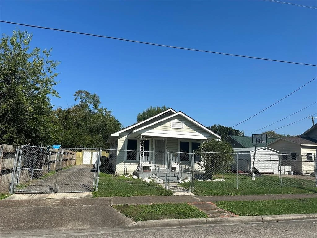 Photo of 4803 Farmer Street