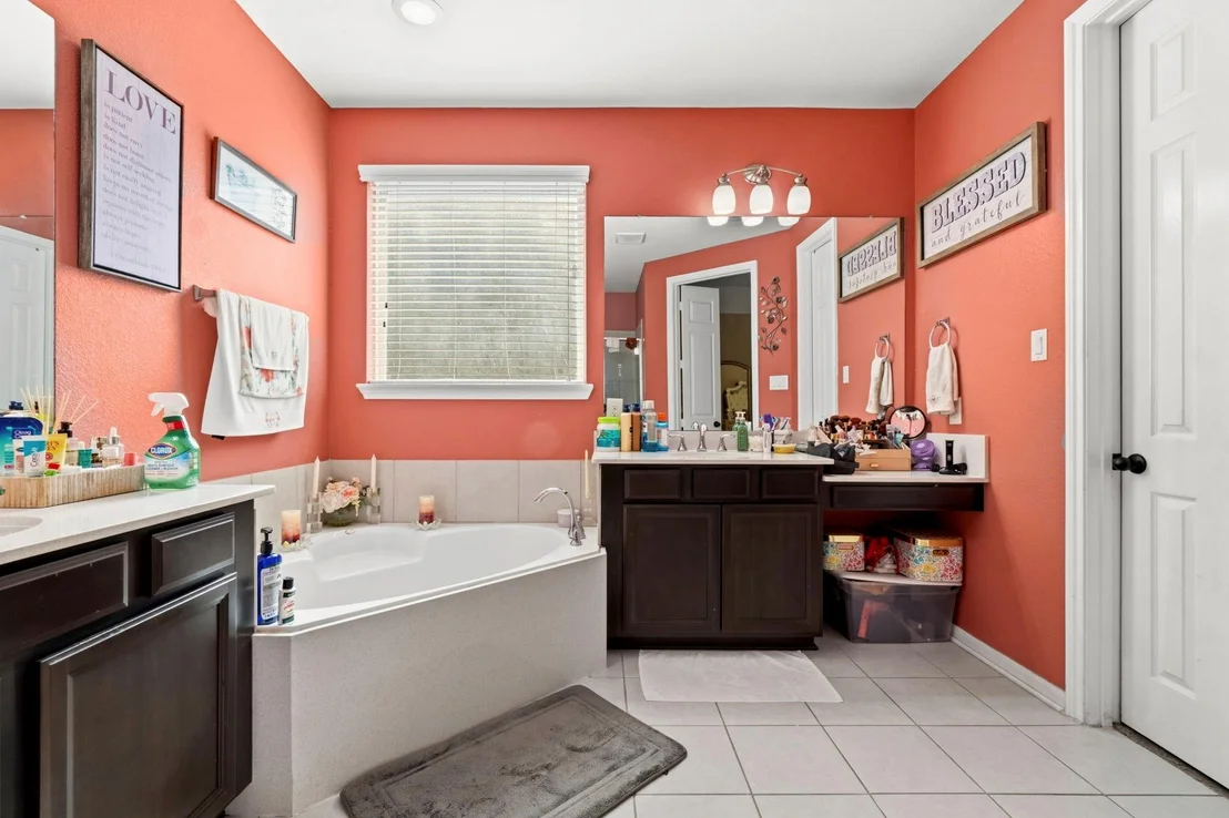 Photo of 30985 Laurel Creek Lane