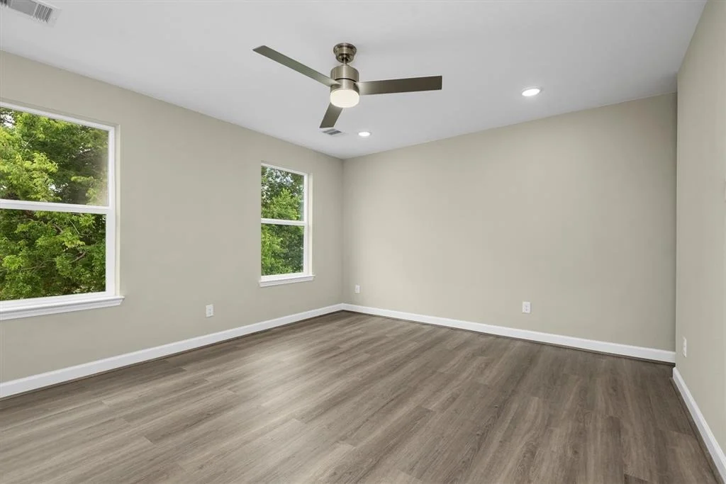 Photo of 7937 Fields Street
