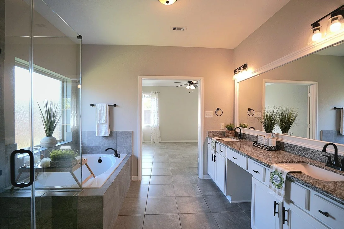 Photo of 704 Shadow Bend