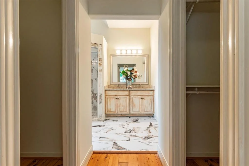Photo of 2209 Oak Drive
