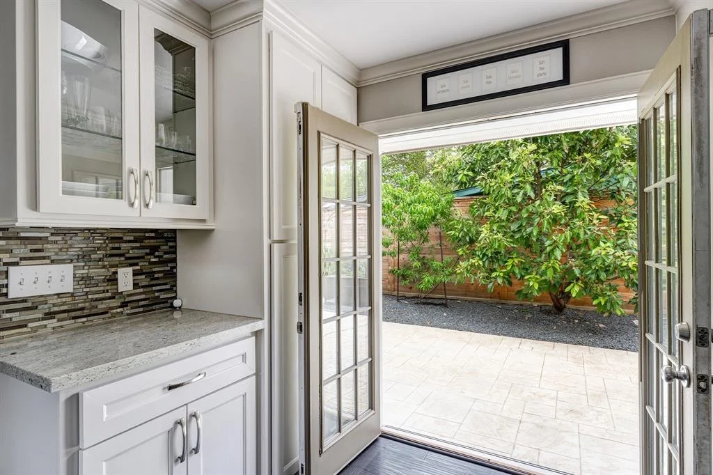 Photo of 5631 Benning Drive