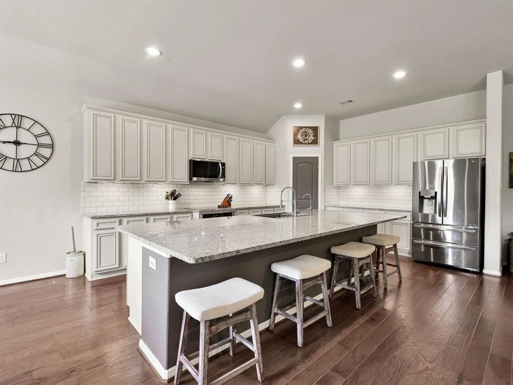 Photo of 9175 White Tail Drive