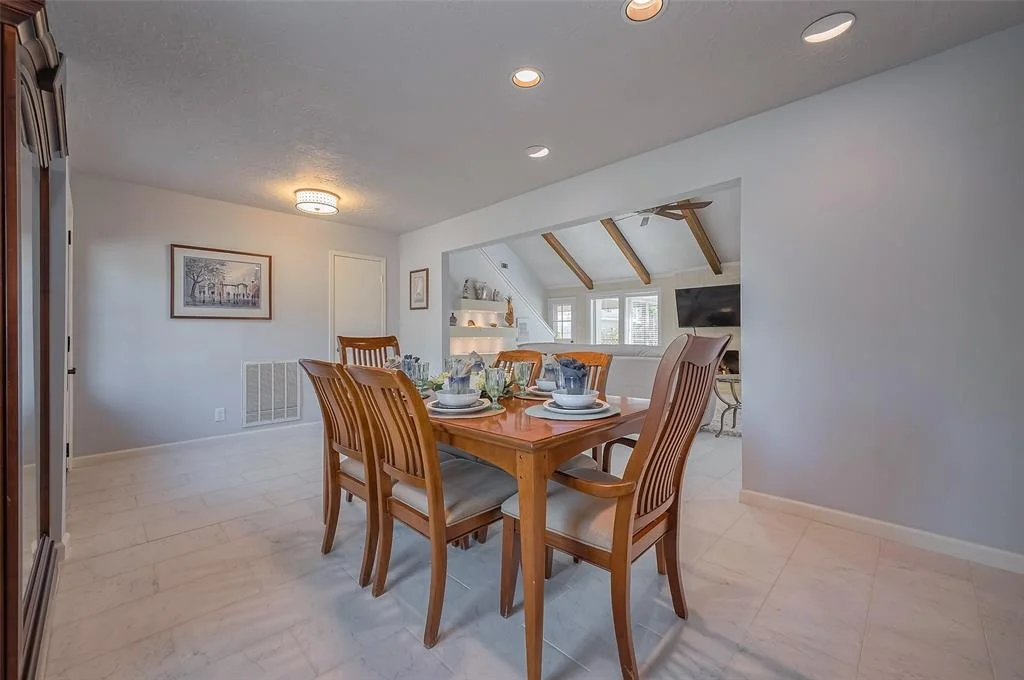 Photo of 16231 Southampton Drive