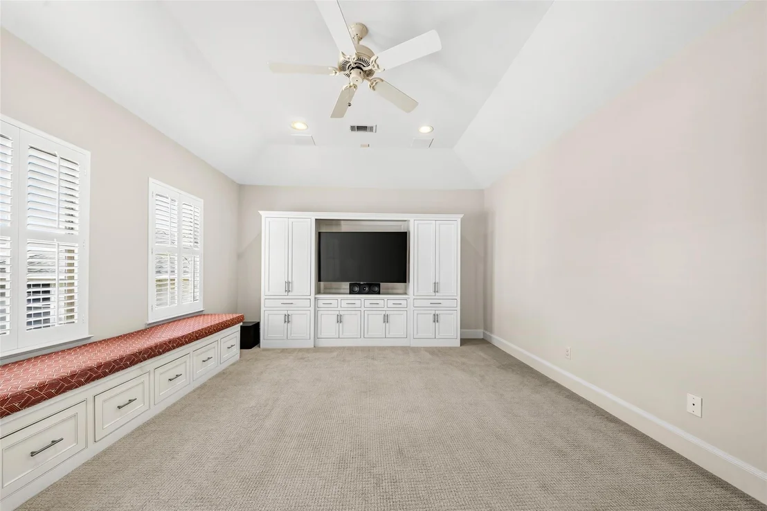 Photo of 5216 Locust Street